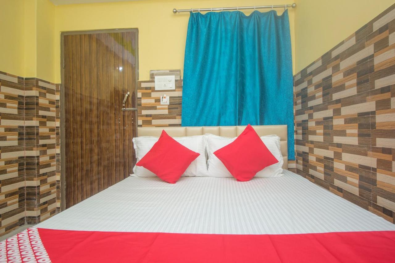 Oyo 30073 Triveni Lodge Siliguri Exterior foto