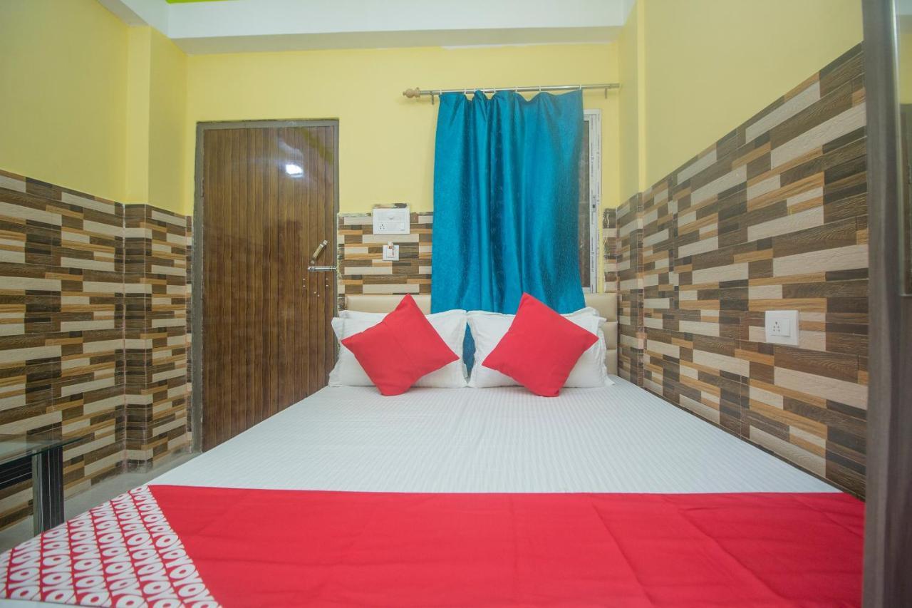 Oyo 30073 Triveni Lodge Siliguri Exterior foto